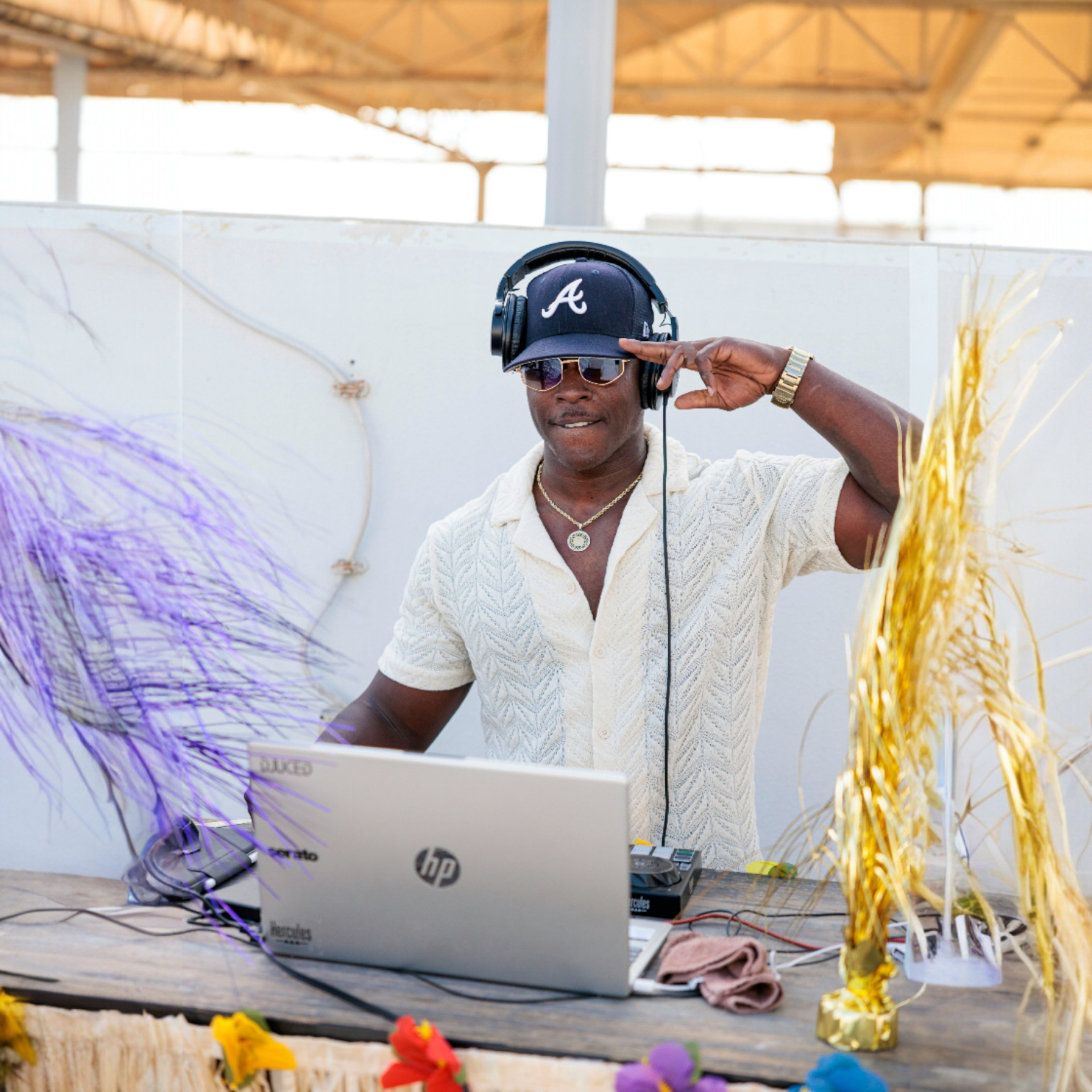 Professional DJ services (Per Hour)